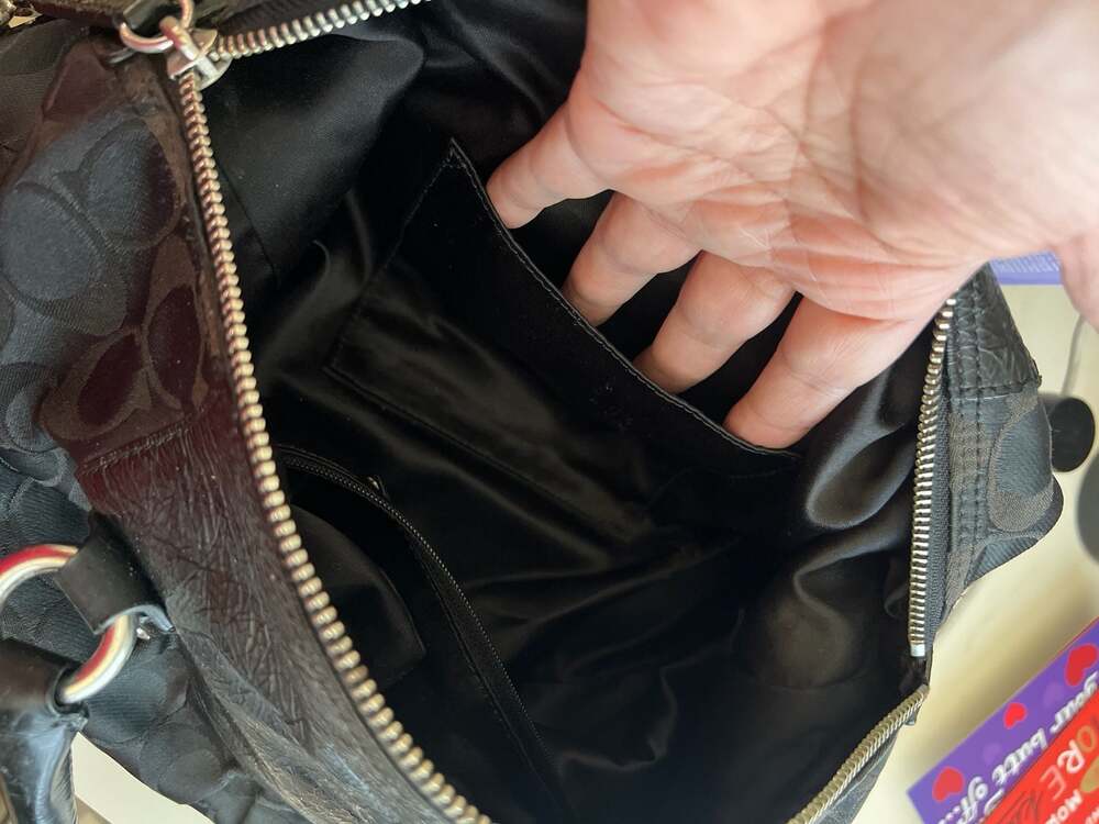 Coach - Picture 6 of 6